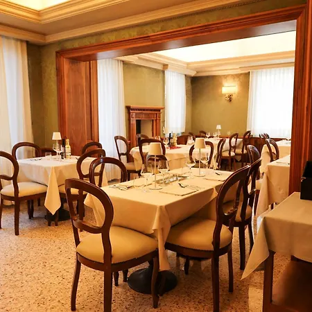 酒店 Ristorante Ca' Nova 3*