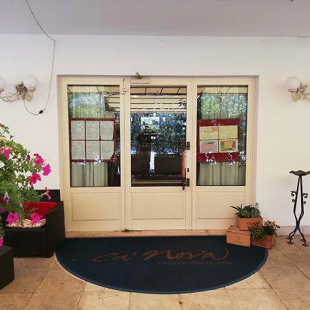 Ristorante Ca' Nova מלון