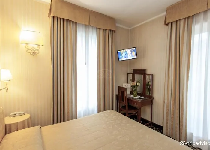 ホテル Ristorante Ca' Nova